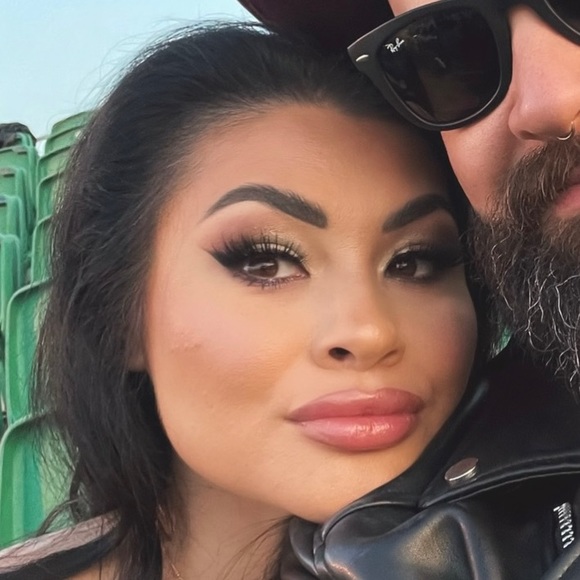 Meet your Posher, Emma! - Picture 2 of 4